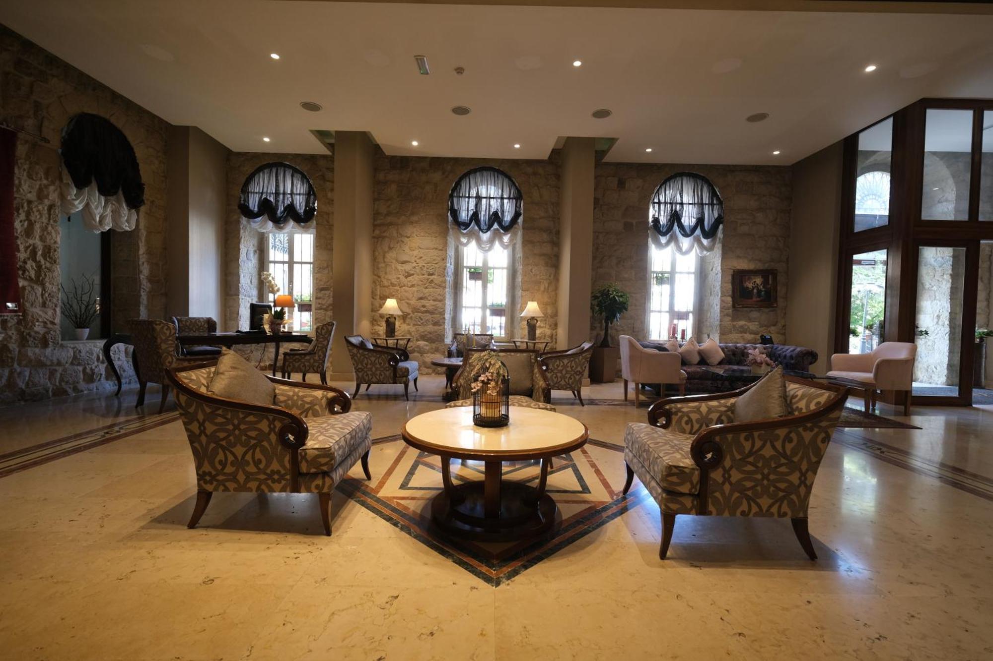 Grand Kadri Hotel - History Marked By Cristal Lebanon Zahle Exterior photo